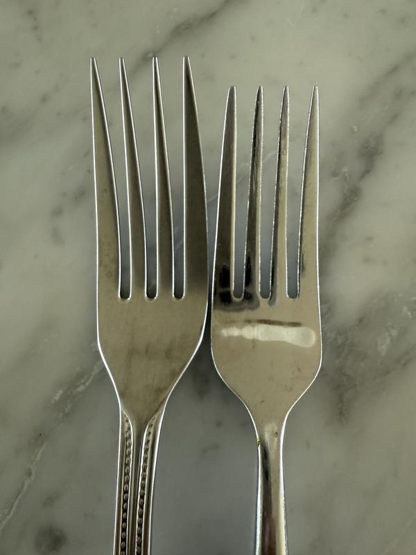 Comparison of dinner fork with one I own.