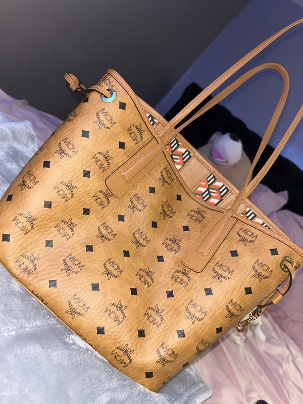 [MCM]★Reversible Visetos Liz Shopper Large Reversible Liz Shopper in Visetos Cognac | MCM ®US