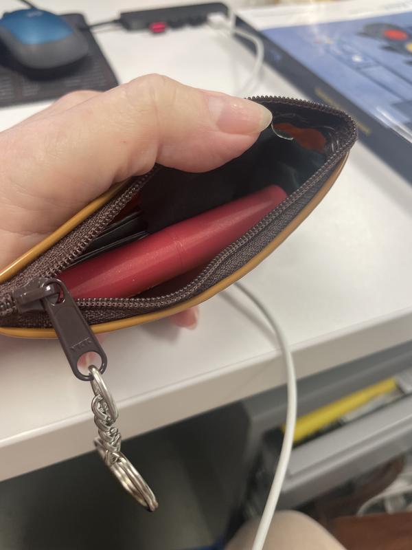Customer carousel item 3.