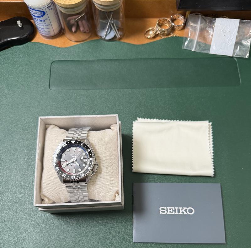 Customer carousel item 3.