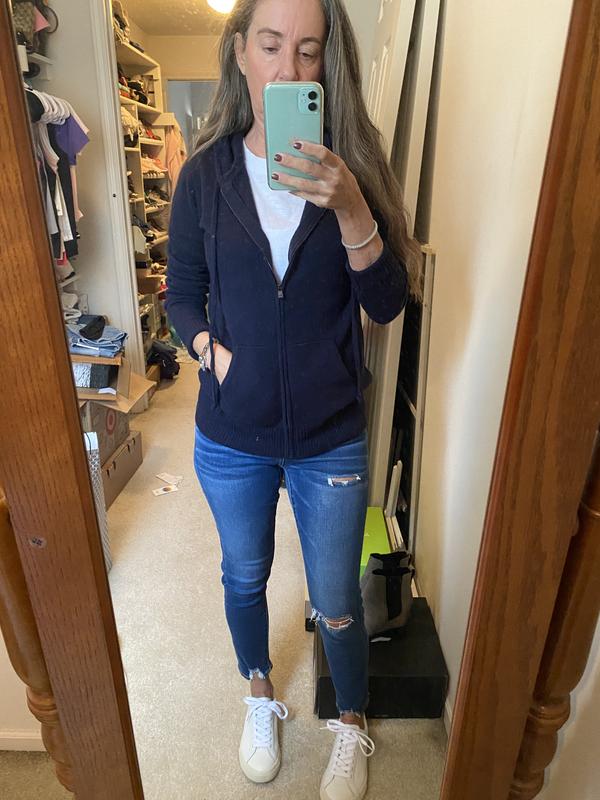 Sorry about my messy closet. Paired with a white tee and jeans to go shopping.