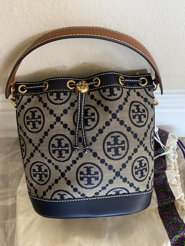 ★Tory Burch★デニム素材★T Monogram★Bucket Bag★バッグ T Monogram Denim Bucket Bag: Women's Handbags | Crossbody