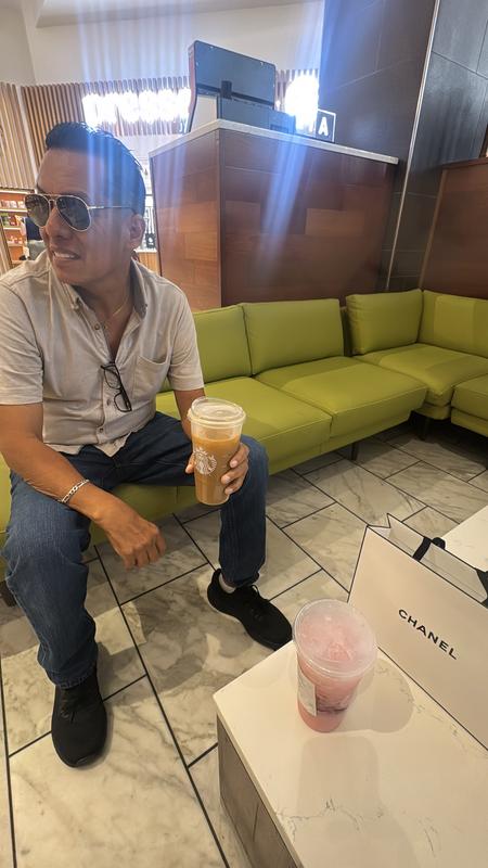 Customer carousel item 1.