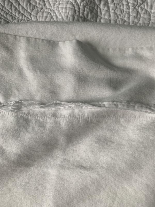 Frayed flat sheet