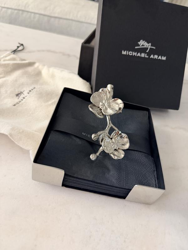 Customer carousel item 1.