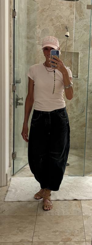 Good Luck Mid Rise Barrel Jeans in Deep End