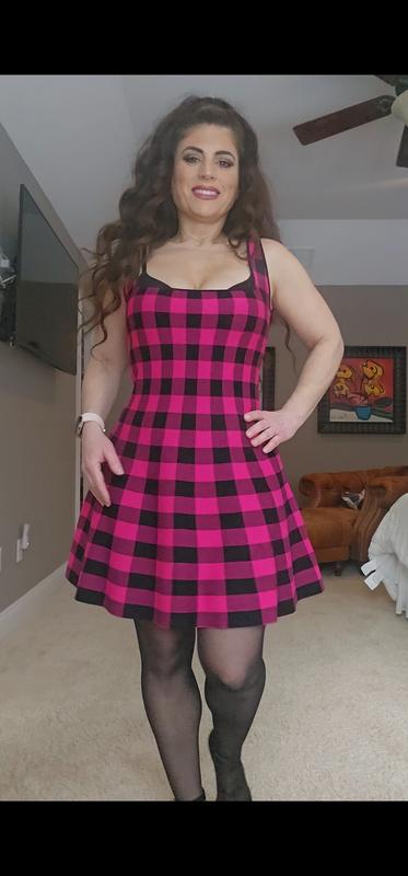 Fun pink and black checkered pattern