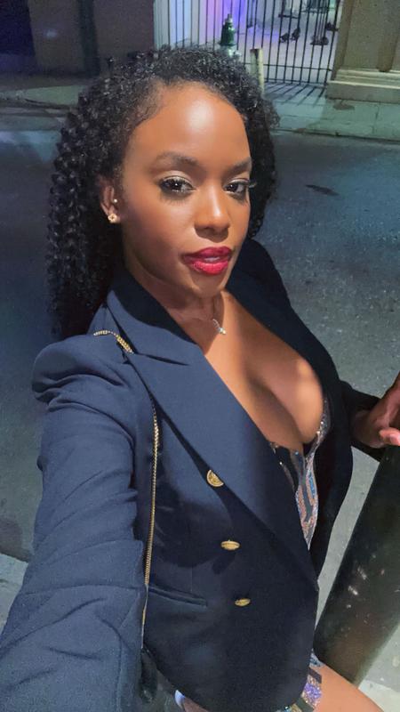 Customer carousel item 5.