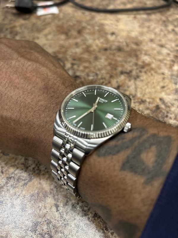 Customer carousel item 1.