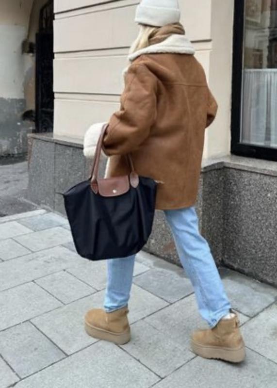 Customer carousel item 3.