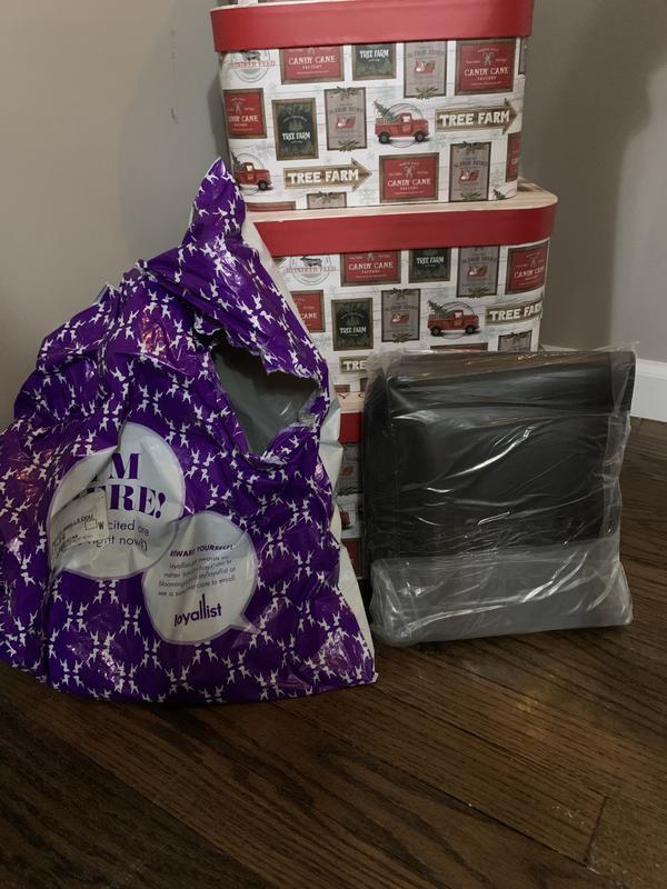 Cheap no protective packaging.