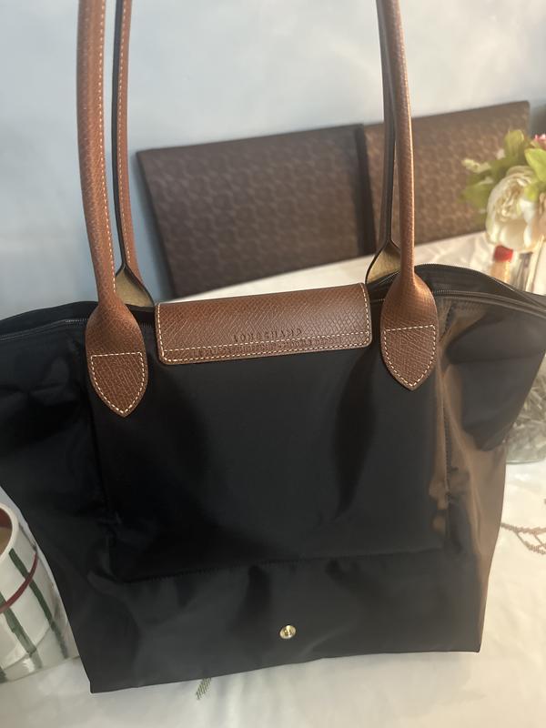 Customer carousel item 3.