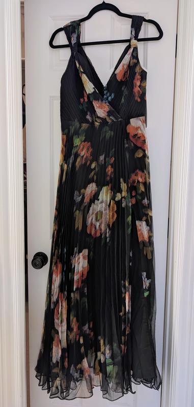 long sleeve dresses occasion La Femme 31836 - Long Sequin Sheath Dress