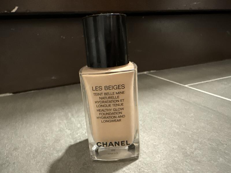 CHANEL LES BEIGES Healthy Glow Foundation Hydration and Longwear