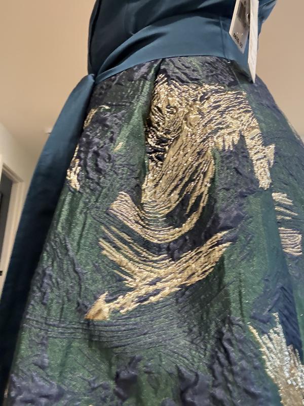 Thin itchy fabric