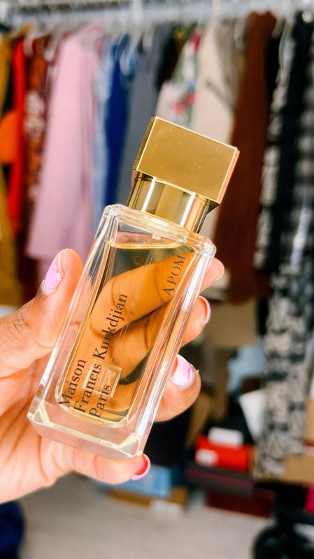 Customer carousel item 1.