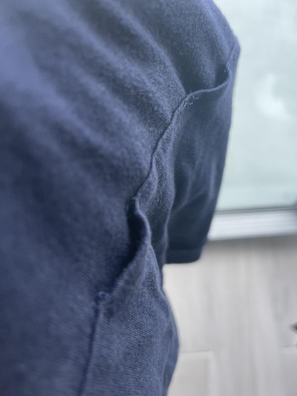 Seams detaching on pocket.