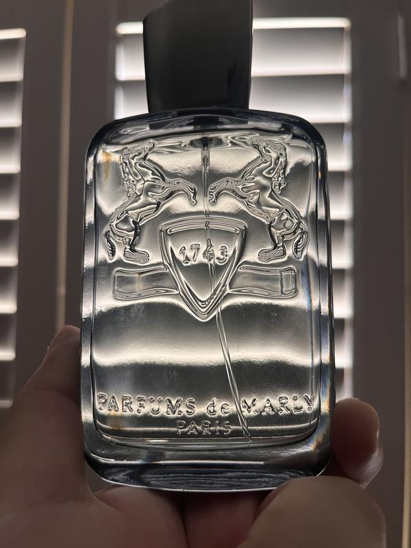 Bottle & packaging