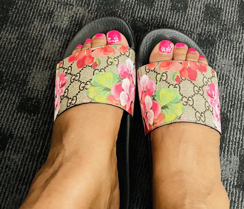 Gucci Women's Pursuit Pool Slide Sandals | Bloomingdale's