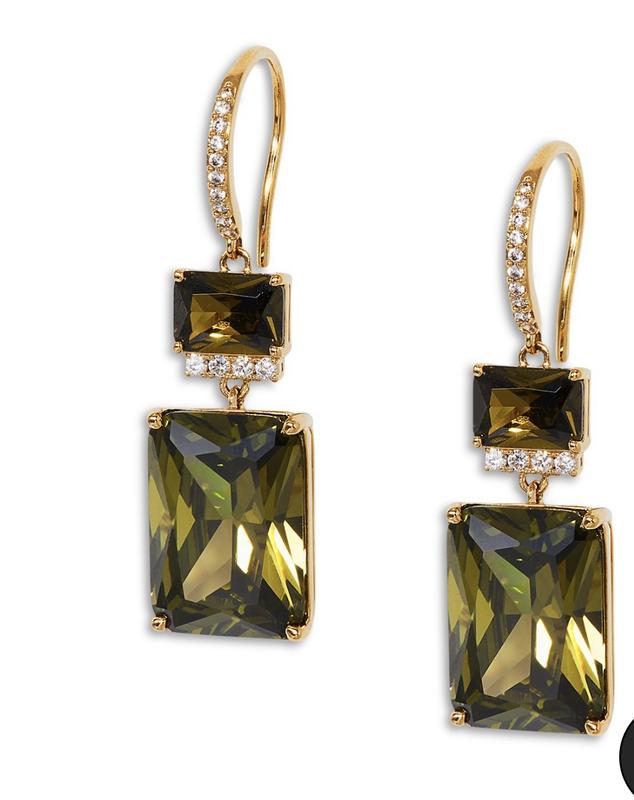 Photo shown on line.