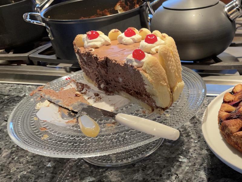 Makes any cake look extra special!