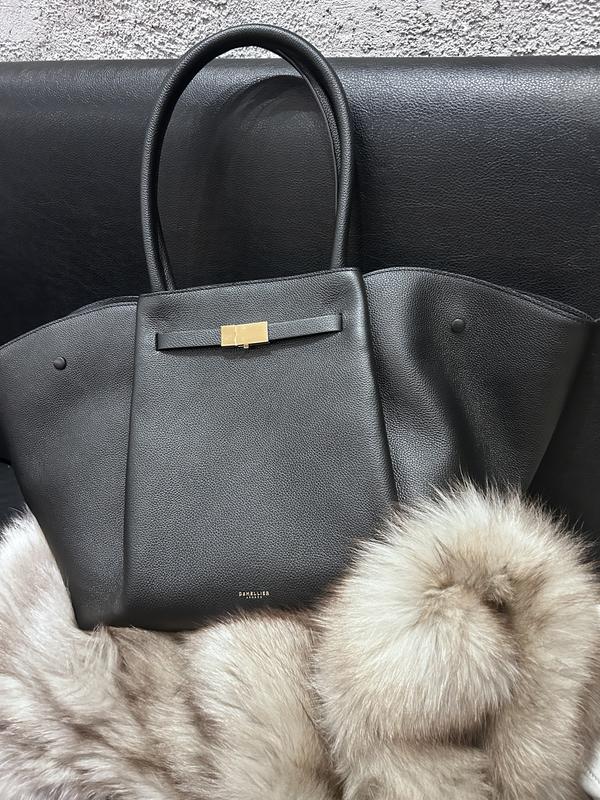 Customer carousel item 2.