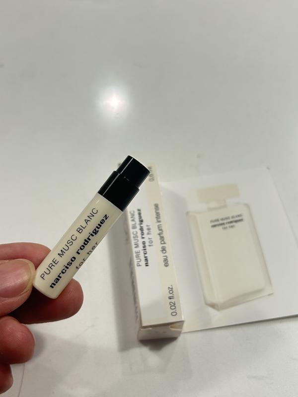 Customer carousel item 10.