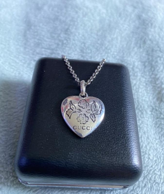 Blind For Love' necklace in silver