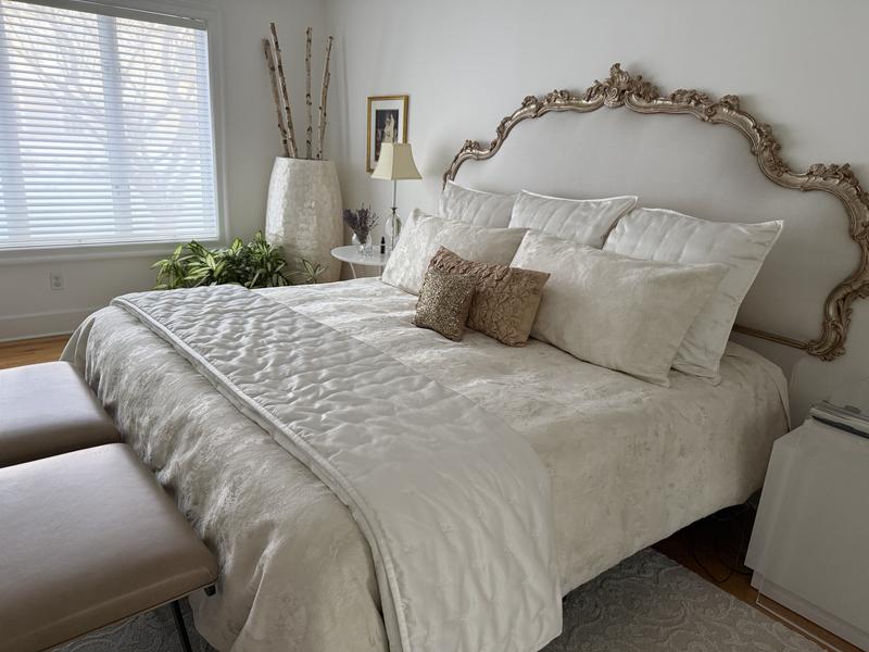 Customer carousel item 1.