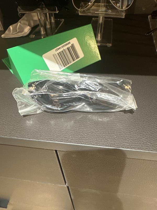 Customer carousel item 3.