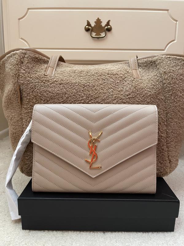 【関税＆送料込み】Saint Laurent Cassandre MatelassAC Large Saint Laurent Cassandre Matelass Chain Wallet in Lambskin