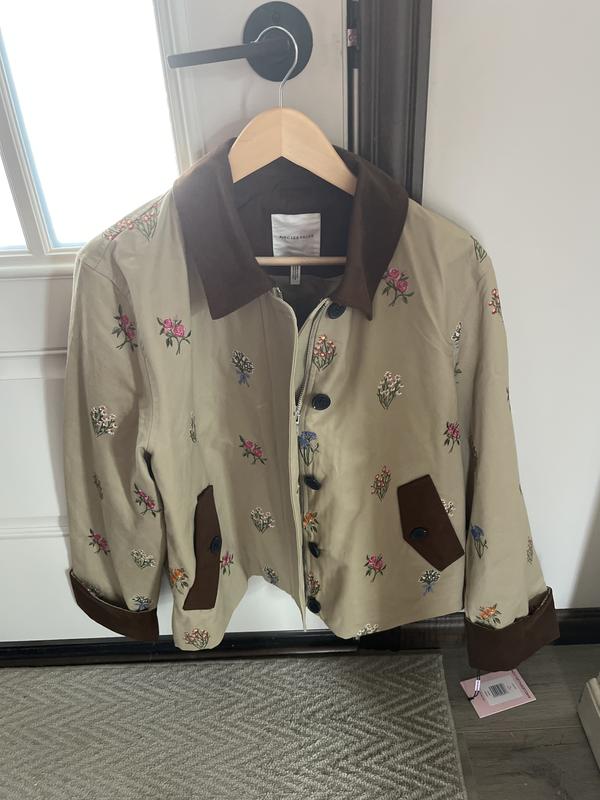 Customer carousel item 1.