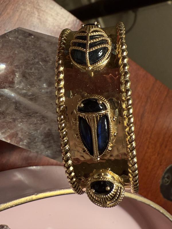 My phone camera doesn’t capture true beauty. It’s exactly as company photo.