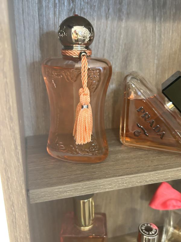 Customer carousel item 3.