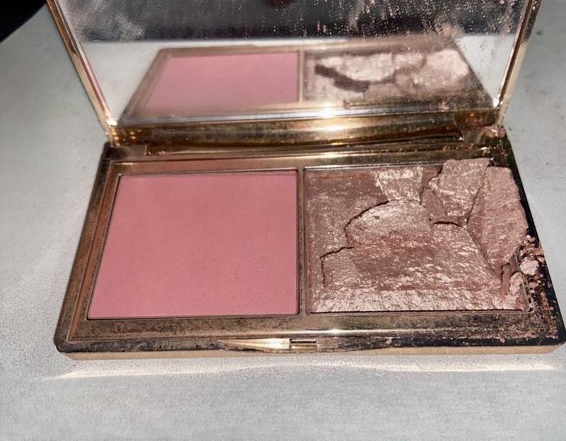 Disappointed that I received this broken palette inside solid packaging.