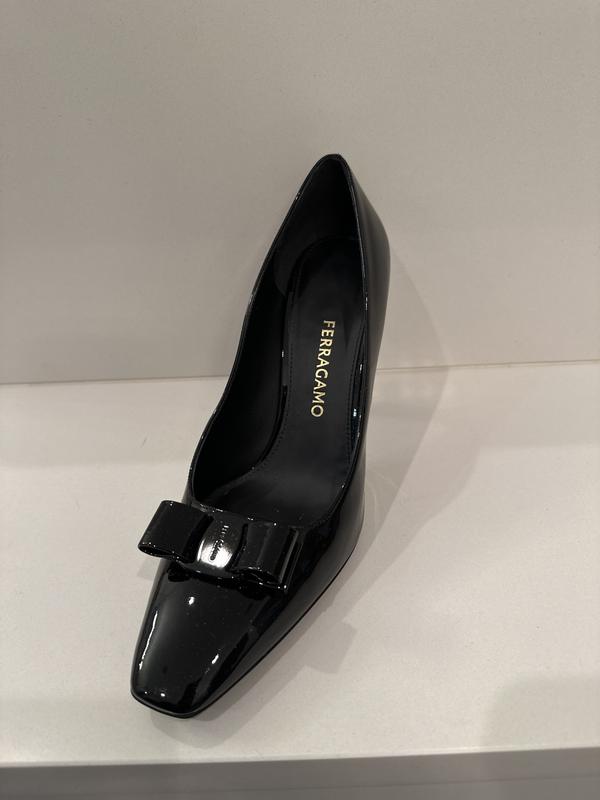 Ferragamo PUMPS＆HEELS WOMAN ANZ 85 FERRAGAMO Anz patent-leather pumps | NET-A-PORTER
