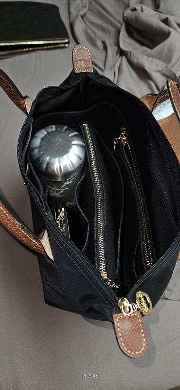 Bag organizer, Swell 12oz bottle, wallet, keys & make pouch.