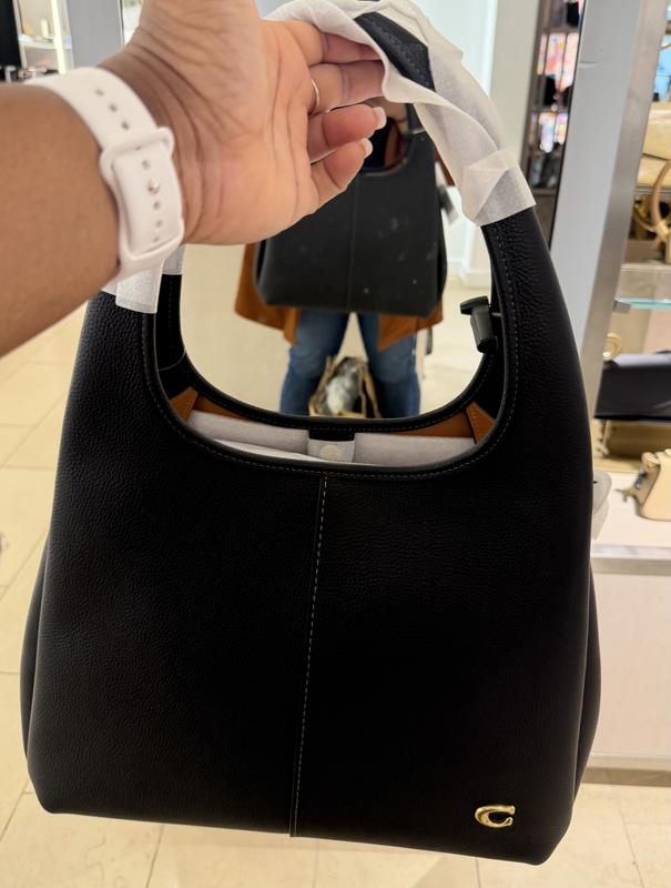 Customer carousel item 6.