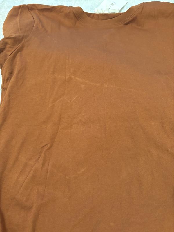 Wrinkled, streaky