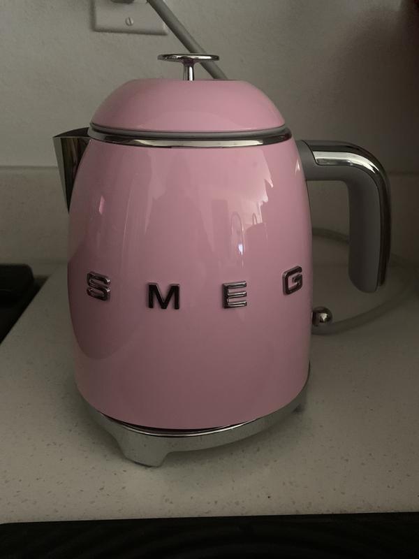 Pink kettle