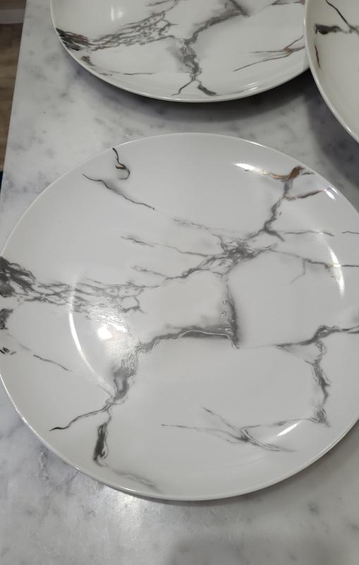 This is how it looks now no gold anymore all washed out