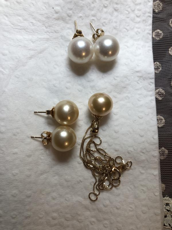3 Golden pearls including pendant on original thin chain compared to 2 white pearls