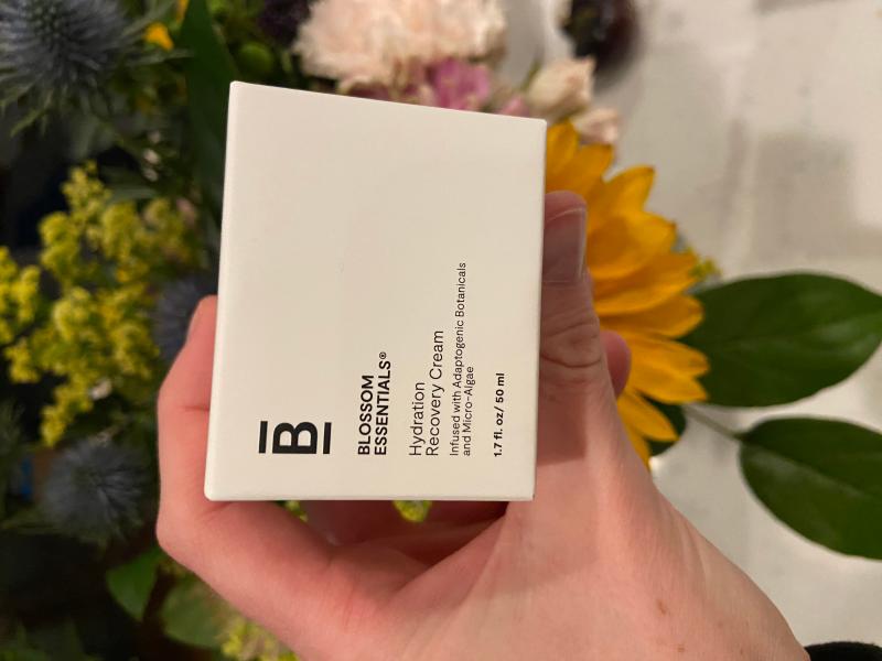 Customer photo for "This is the Best Face Cream!"