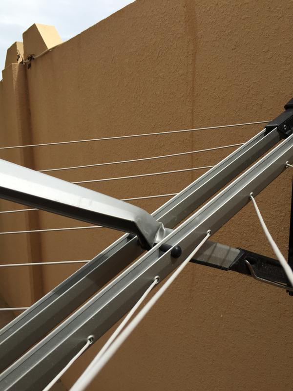 side view of buckled arm