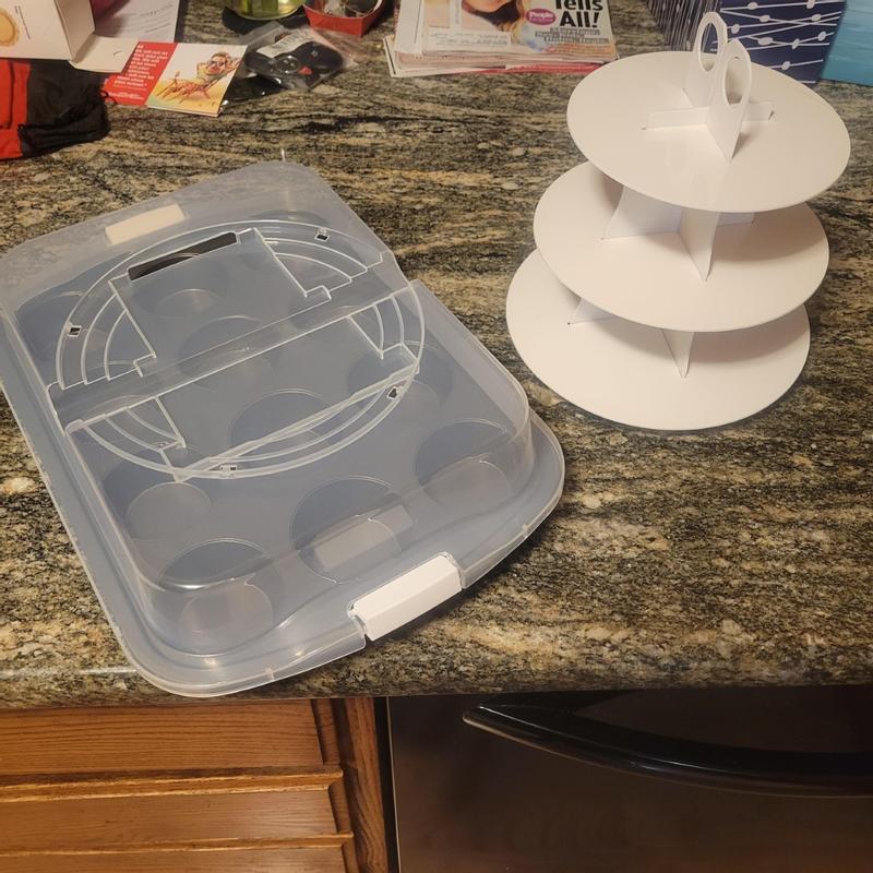 Good Cook Bake, Take Serve-  showing muffin tray and serving tray