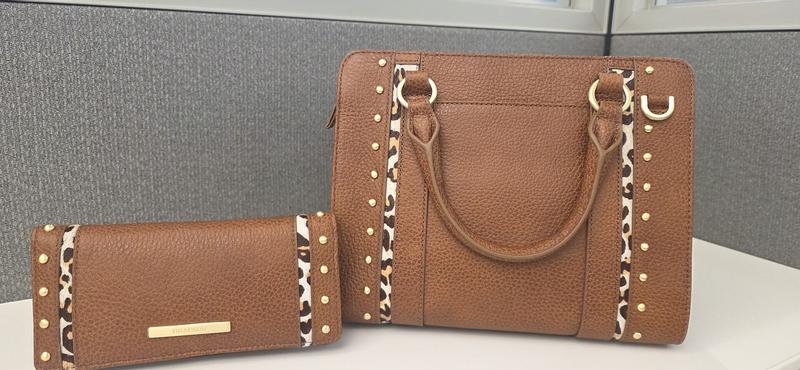Customer carousel item 1.