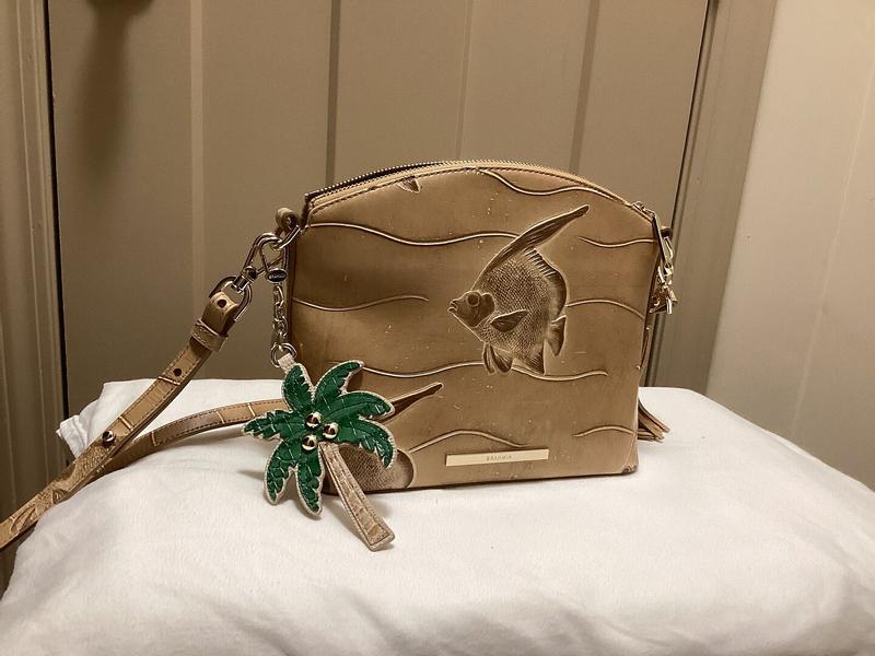 Review Thumbnail Image 0 383160886