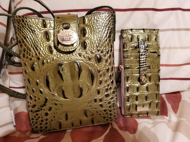 Customer photo for "SMALL CROSSBODY PERFECT FIT"
