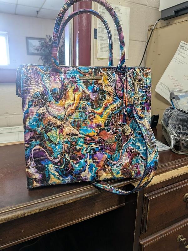 Customer photo for "Favorite purse ever"