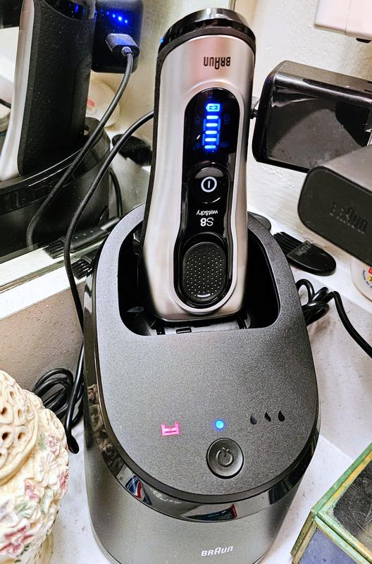 Series 8 Electric Shaver 8567cc with 5-in-1 SmartCare Center